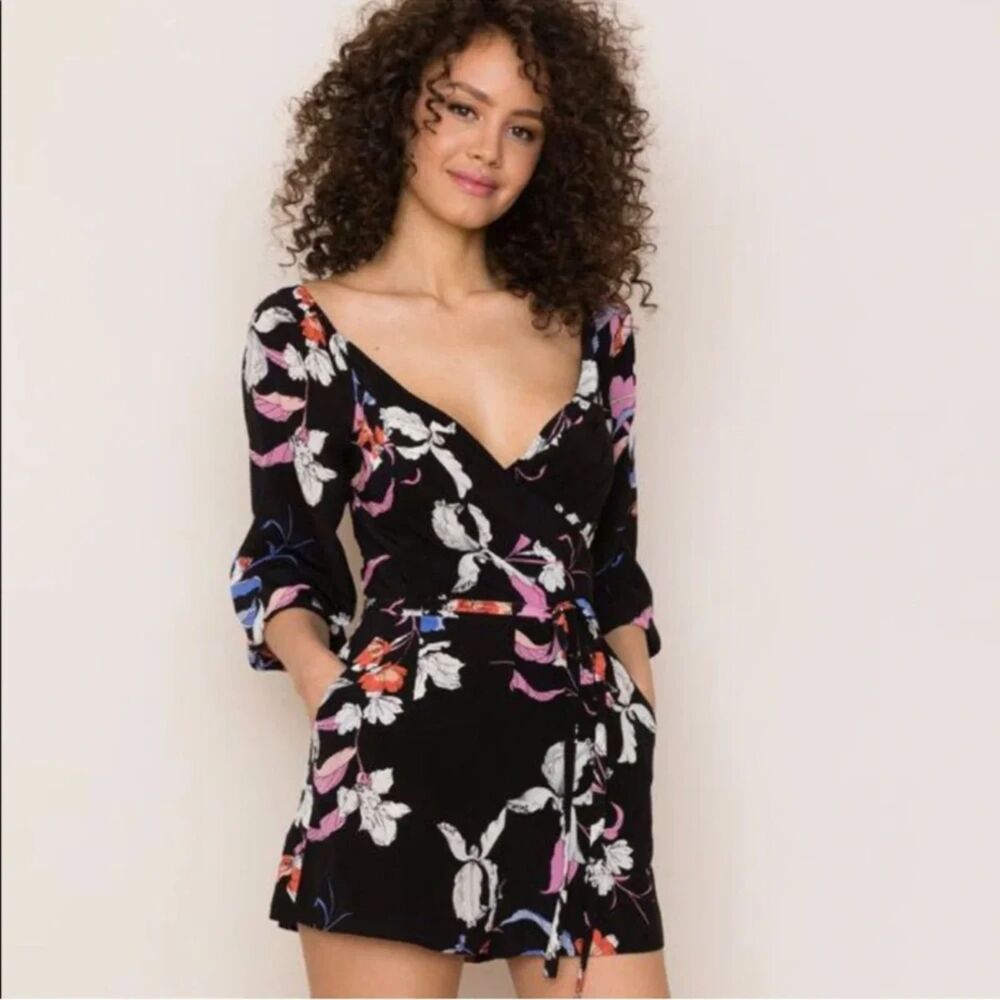 NEW w/Tags Yumi Kim Lady Luck Silk Romper Orchid Blush Black Floral Pink Tie M